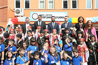 KÂĞITHANE’DE OKULLAR YENİ DÖNEME KAPILARINI AÇTI